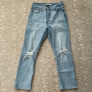 Levi’s Wedgie Straight light wash